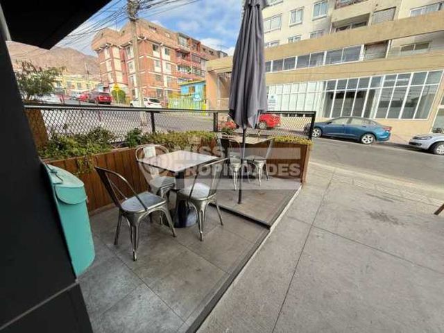 SE VENDE DERECHO A LLAVE CAFETERIA RUFINO