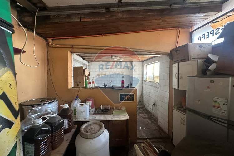 Propiedad uso mixto, gran terreno - rebajada