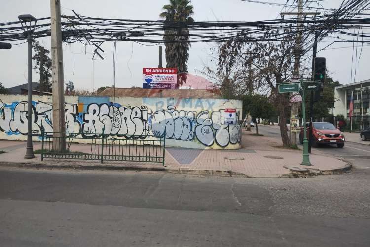 En arriendo esquina comercial centro de talagante