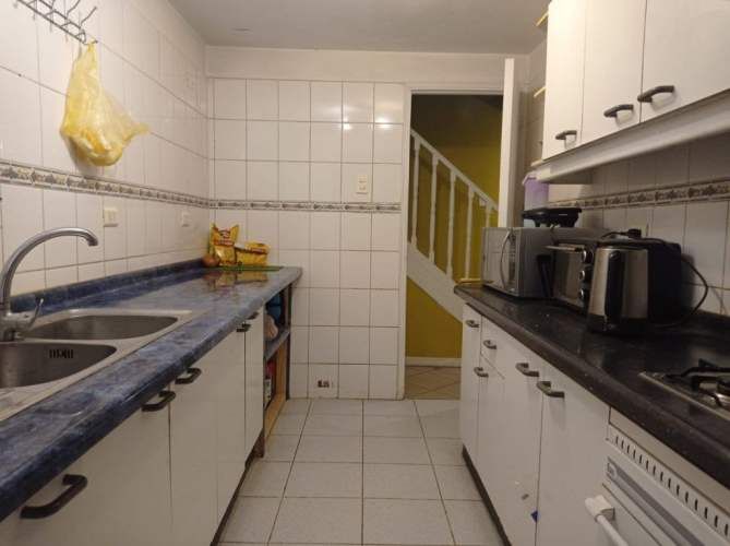 VENTA CASA LOMAS DE MIRASUR 4D+3B -Antu