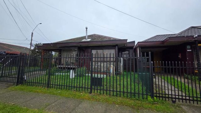 Se vende hermosa casa en Villa del Rey, Valdivia