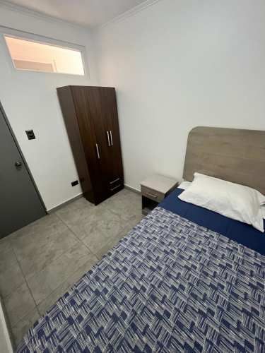 Pieza, frente Metro Santa Julia ( La Florida)