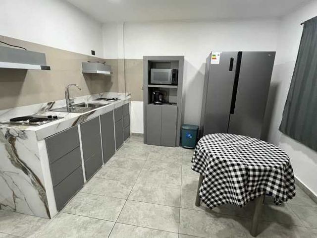 Pieza, frente Metro Santa Julia ( La Florida)