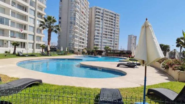 Departamento amoblado en piso 8 – Costa Peñuelas II