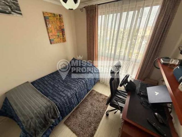 SE VENDE CASA EN CONDOMINIO MIÑIQUES