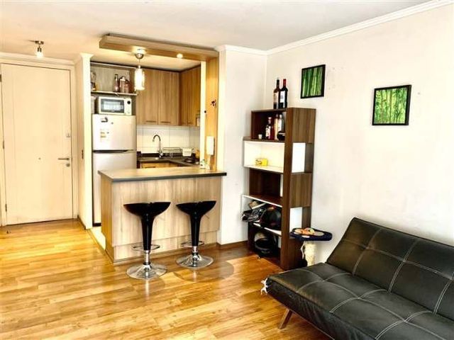 DEPARTAMENTO Amoblado / Gorbea / Metro Unión Latino Americana