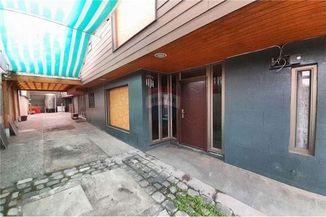 Casa para remodelar opción comercial