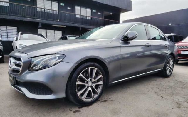 MERCEDES BENZ E200 2.0 FULL AUT. AÑO 2017