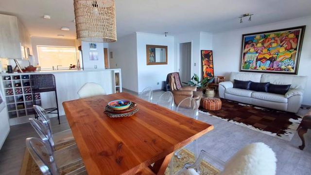 Hermoso y amplio departamento con gran vista. El Yeco