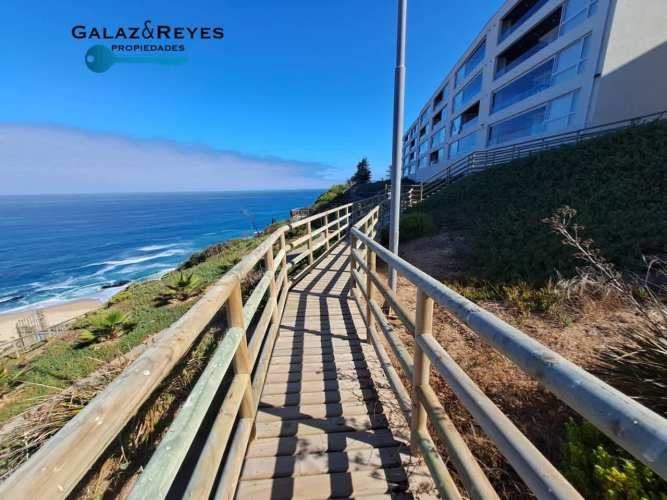 Hermoso y amplio departamento con gran vista. El Yeco