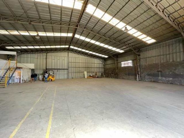 ARRIENDO BODEGA 1.000 MT2 CAMINO INTERNACIONAL VIÑ