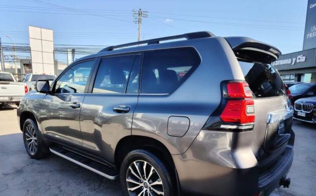 TOYOTA LAND CRUISER PRADO VXL 4X4 4.0 FULL AUT. AÑO 2022