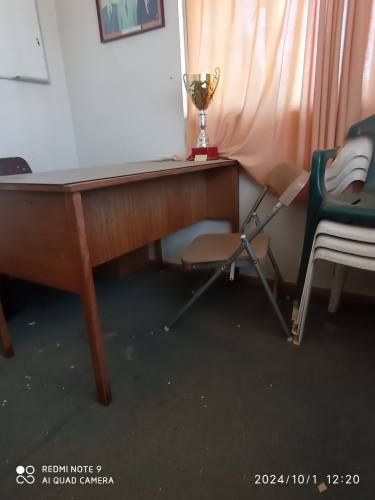 Vendo Terreno con Salón y Oficinas en Placilla, frente a Supermercado Unimarc