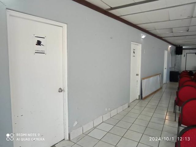 Vendo Terreno con Salón y Oficinas en Placilla, frente a Supermercado Unimarc