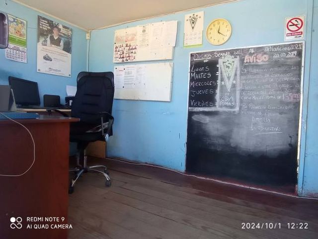 Vendo Terreno con Salón y Oficinas en Placilla, frente a Supermercado Unimarc