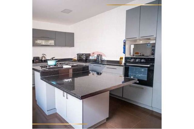 Casa moderna en la cisterna: oportunidad única