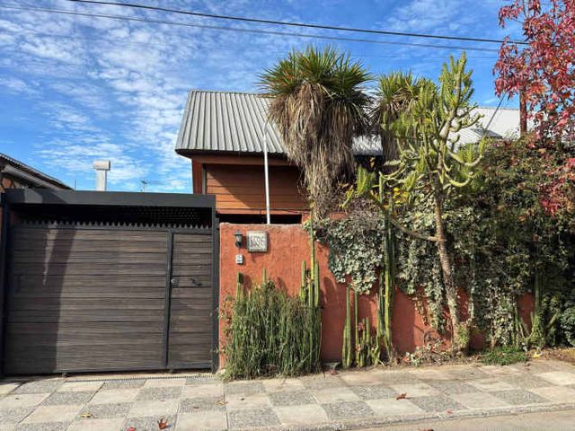 Se vende casa sector Flores de Pucara (99283)