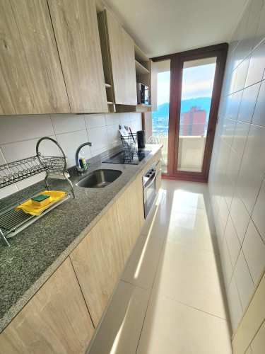 SE VENDE CÓMODO DPTO EN EL CENTRO DE 2D-2B