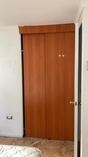 Comoda pieza,  1 pers. Comuna . Macul