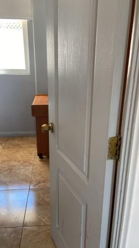 Comoda pieza,  1 pers. Comuna . Macul