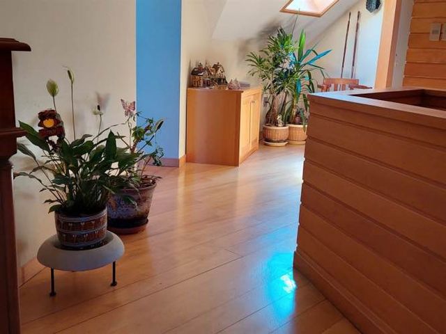 PARCELA Amplia casa con Quincho, Bodega y Cancha de Tenis - Lomas de Reloncaví