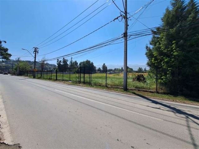 AGRICOLA El alba 2 / Av. Chicureo