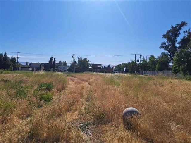 AGRICOLA El alba 2 / Av. Chicureo