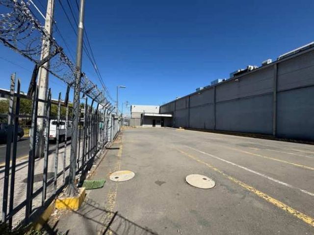 Sitio ARRIENDO TERRENO COMERCIAL. METRO SAN PABLO