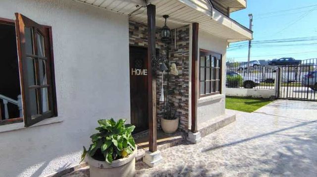 FOCOLARE PROPIEDADES VENDE CASA CERCA DE COMERCIO