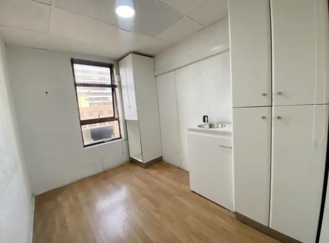 OFICINA METRO TOBALABA