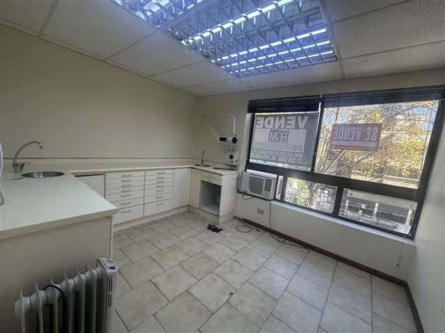 OFICINA Metro Tobalaba