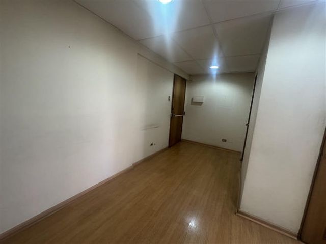 OFICINA Metro Tobalaba