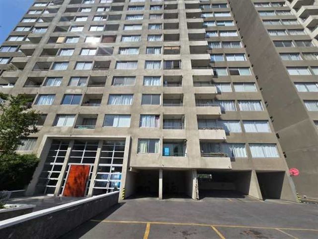 DEPARTAMENTO Vicuña Mackenna con Rodrigo de Araya