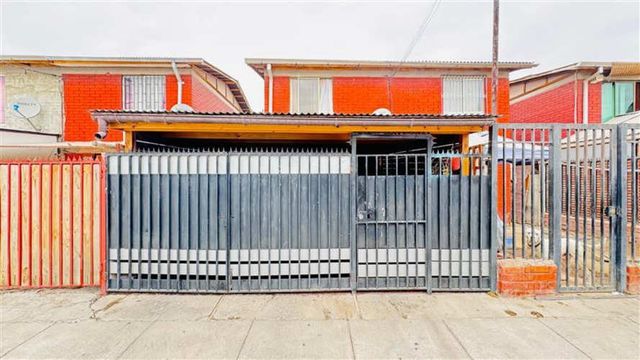 CASA LAS CLARISAS SAN IGNACIO DE LOYOLA, QUILICURA