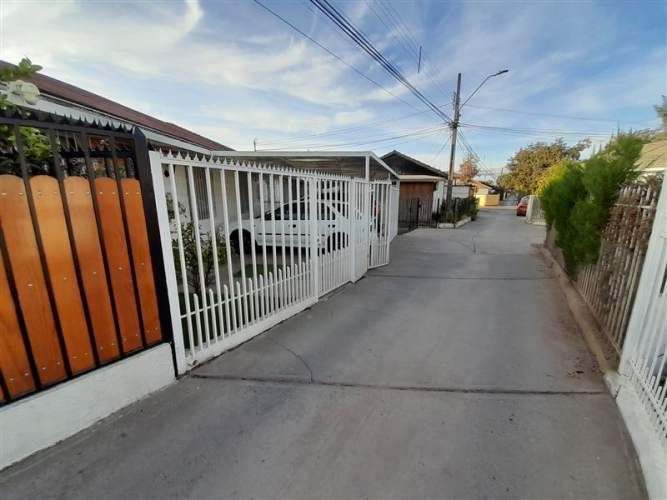 CASA las paulonias con las lumas