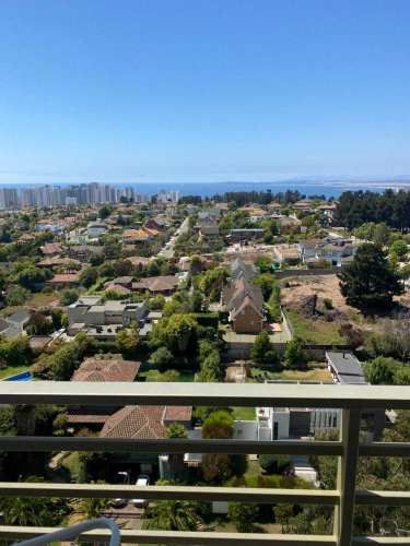 Gran departamento con vistas despejadas  (99614)
