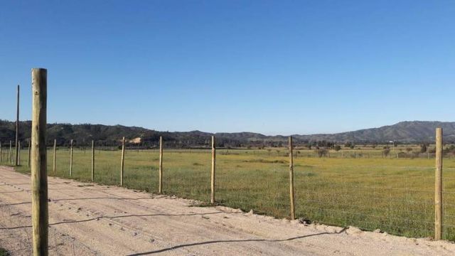 Linda parcela 5000m2 luz agua cercada rol plana