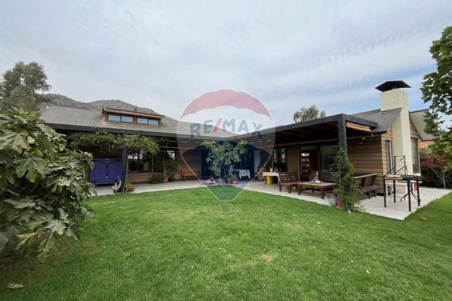 Casa 5d + 4b + paneles solares nogales - machali