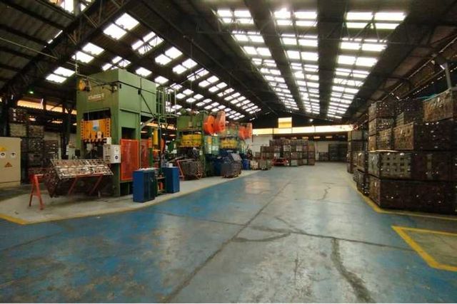 Terreno con galpón industrial, san miguel