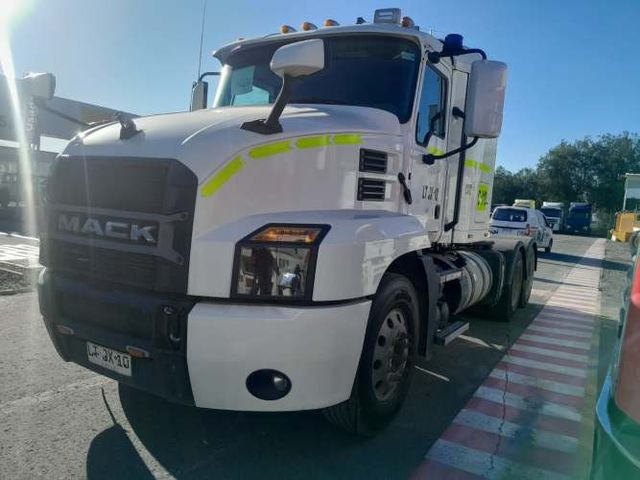 Tracto Camión  MACK AN64TX  año 2021