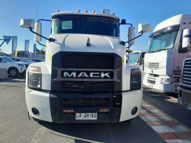 Tracto Camión  MACK AN64TX  año 2021
