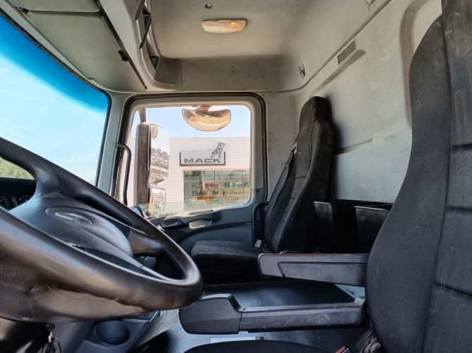 Camión Usado Tolva Mercedes Benz ACTROS 4144 K