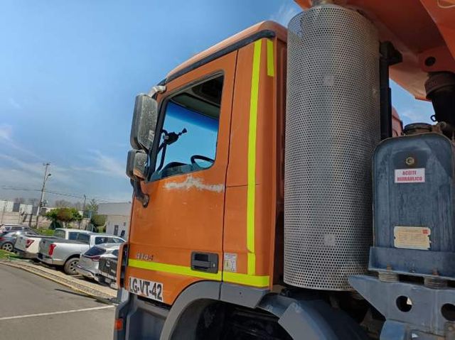 Camión Usado Tolva Mercedes Benz ACTROS 4144 K