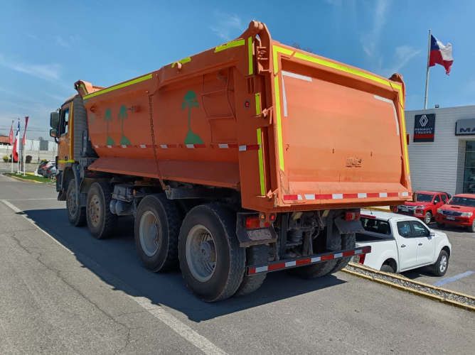 Camión Usado Tolva Mercedes Benz ACTROS 4144 K