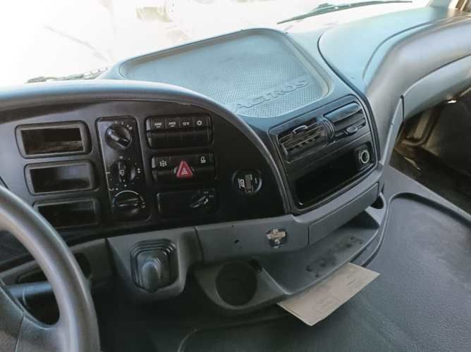Camión Usado Tolva Mercedes Benz ACTROS 4144 K