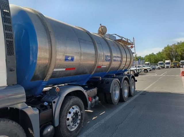 MAN TGS  | Camión Cisterna MAN 8x4 con eje adicional