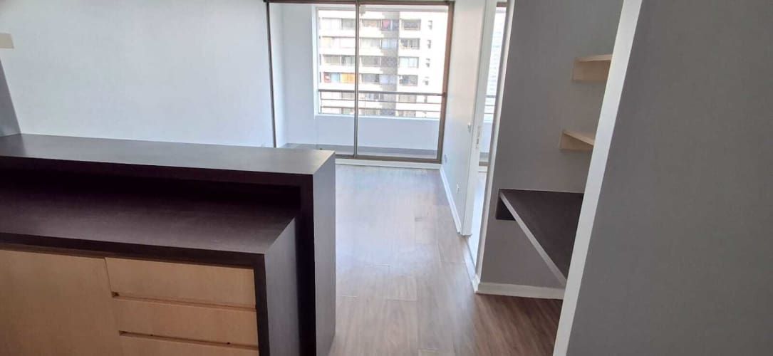 Dpto 1D, 1B, 1Bga. Metro Plaza de Armas a dos cuadras.