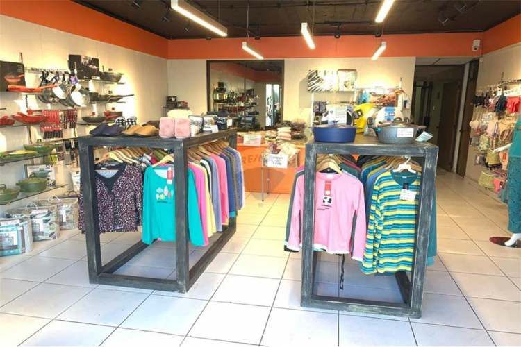 Prop. comercial patronato c/contrato de arriendo