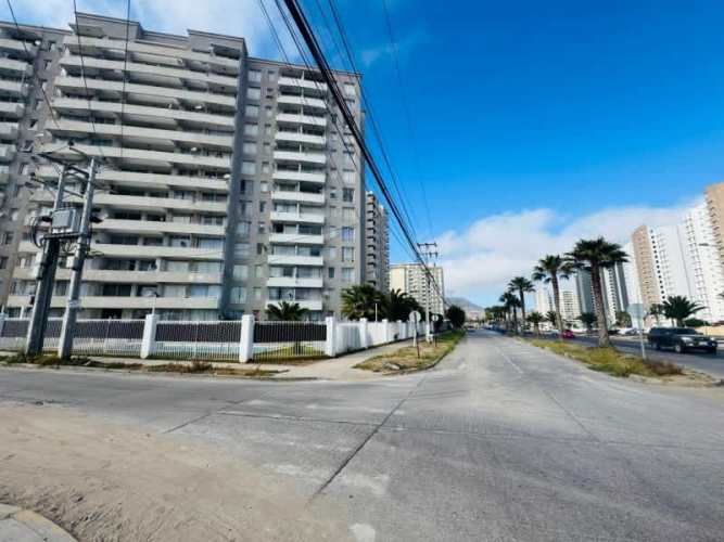 Moderno y luminoso departamento en Condominio Puerto Bahía