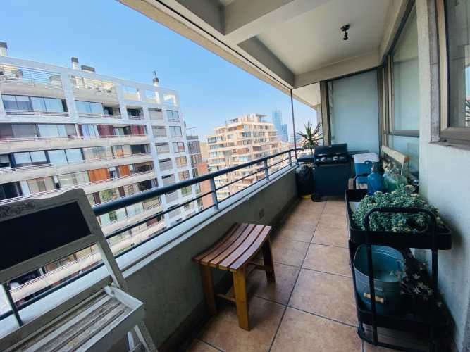 LOOFF PROP DPTO VITACURA ROT. P. ZUJOVIC